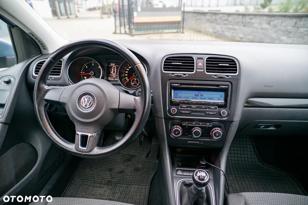 Volkswagen Golf 2.0 TDI DPF Trendline - 4