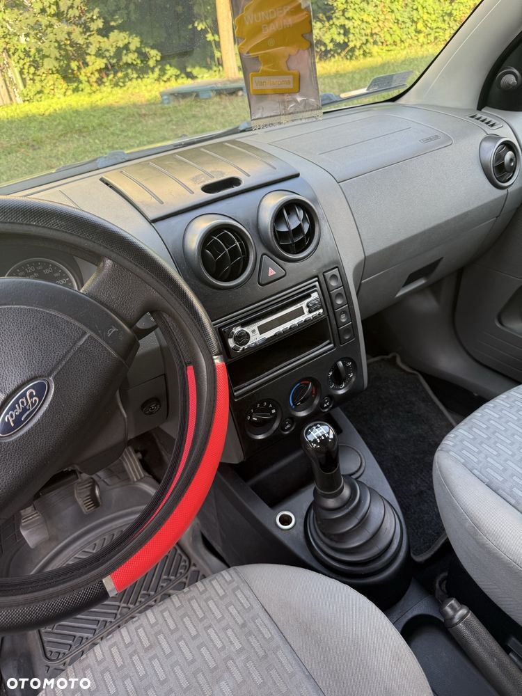 Ford Fusion - 4
