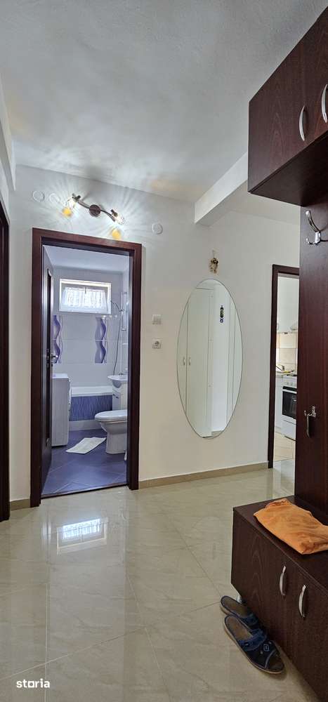 Inchiriez apartament de 2camere,decomandate situat in zona Cedonia,et3 — fotografia 3