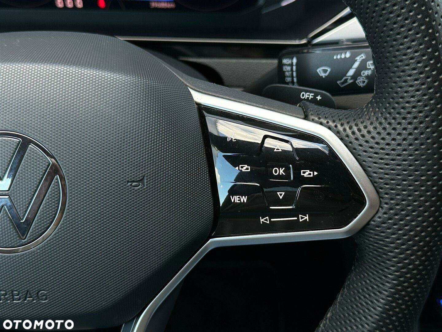 Volkswagen Arteon 2.0 TSI R-Line DSG - 19