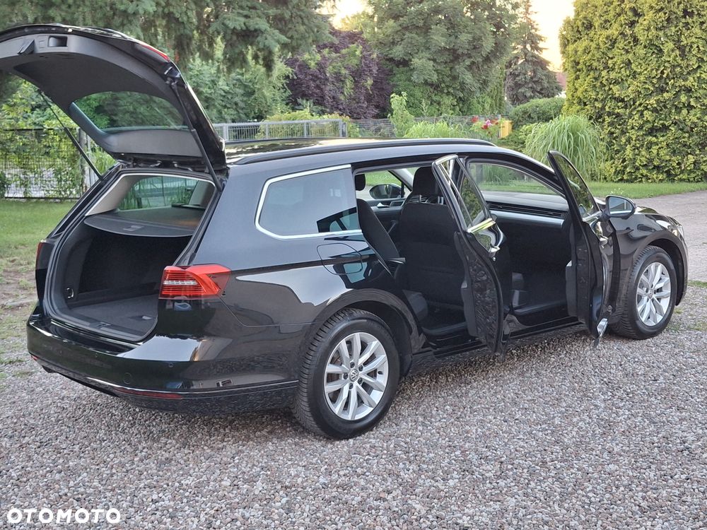 Volkswagen Passat - 22