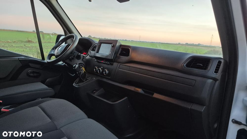 Renault Master - 25