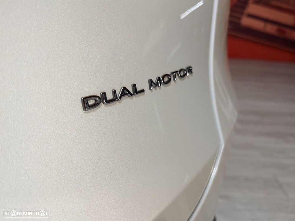 Tesla Model Y Long Range Dual Motor AWD - 20