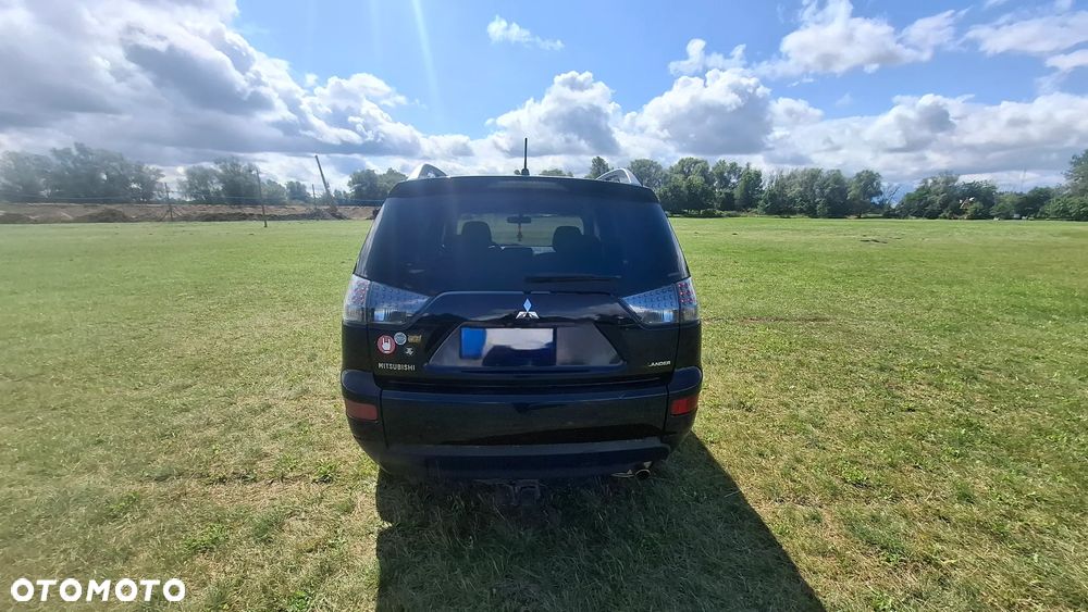 Mitsubishi Outlander 2.4 2WD - 2