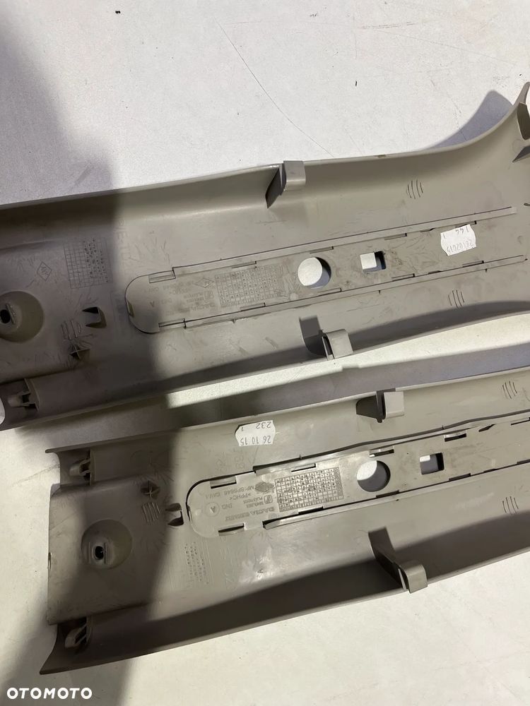 WYPOSAŻENIE WNĘTRZ PODSUFITKA DACIA LOGAN II 2015rok - 11