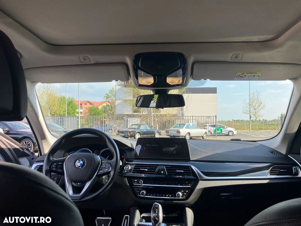 BMW Seria 5 520d AT - 19