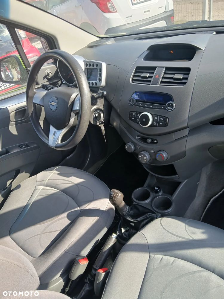 Chevrolet Spark - 17