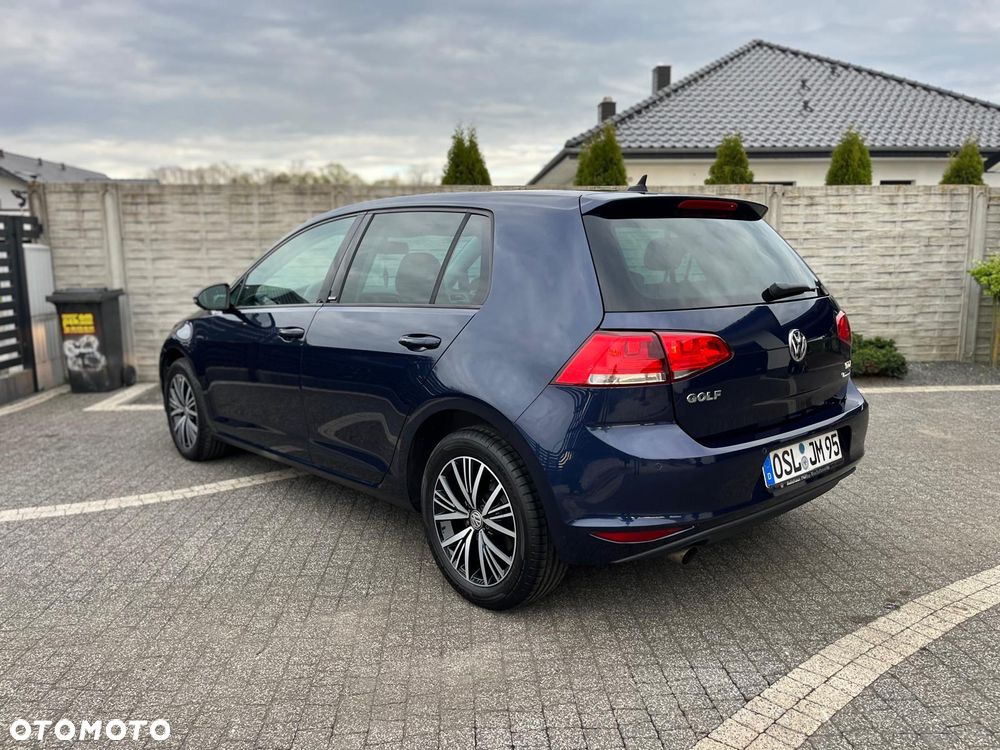 Volkswagen Golf 1.6 TDI BlueMotion Technology Allstar - 10