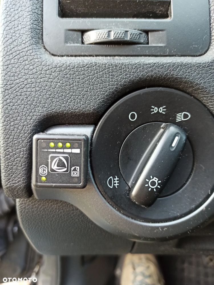 Skoda Octavia 1.6 - 22