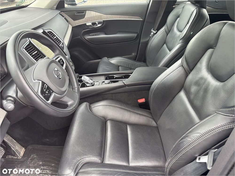 Volvo XC 90 B5 D AWD Plus Bright - 9