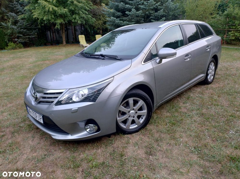 Toyota Avensis - 2