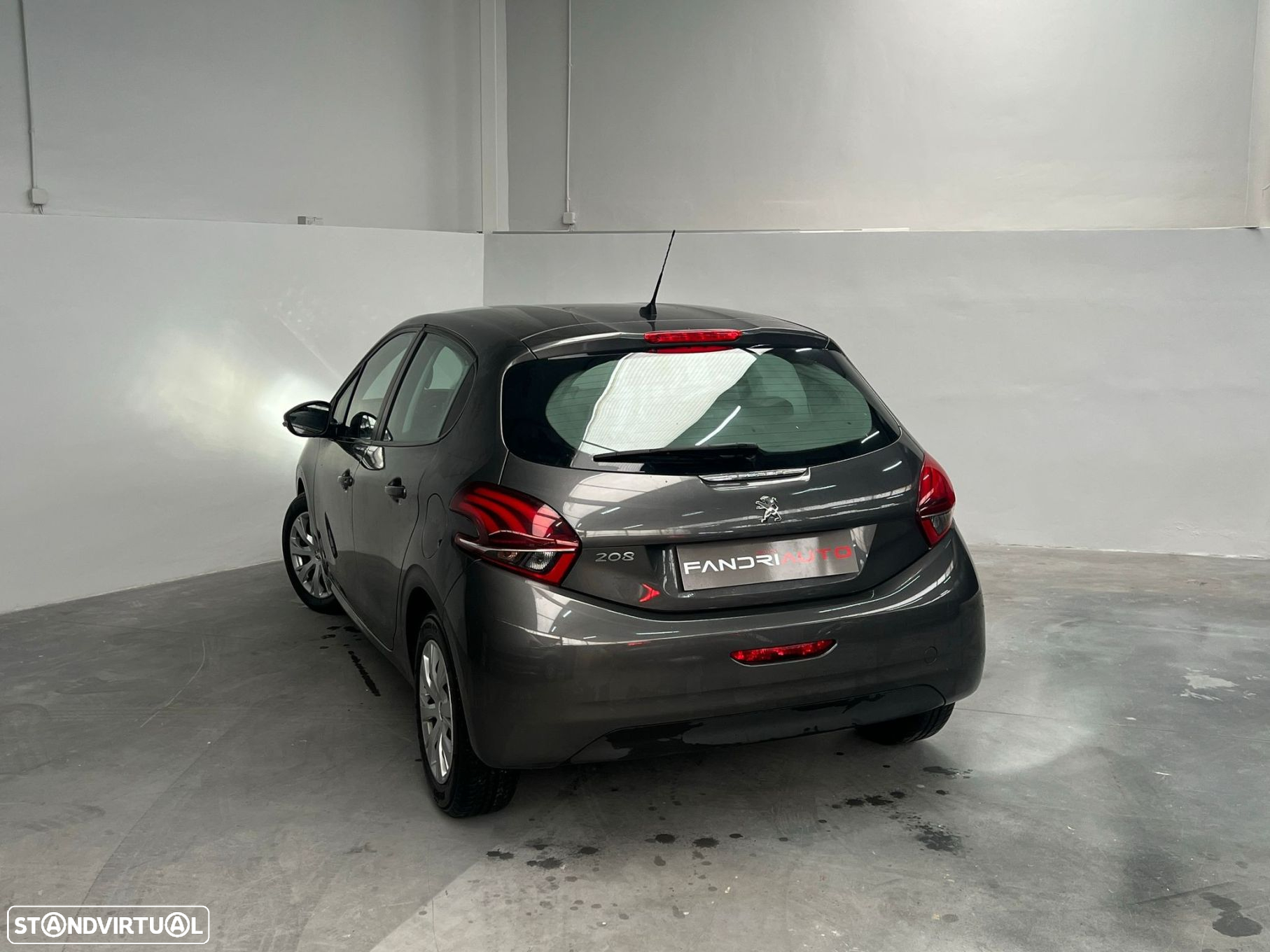 Peugeot 208 1.2 PureTech Access - 12