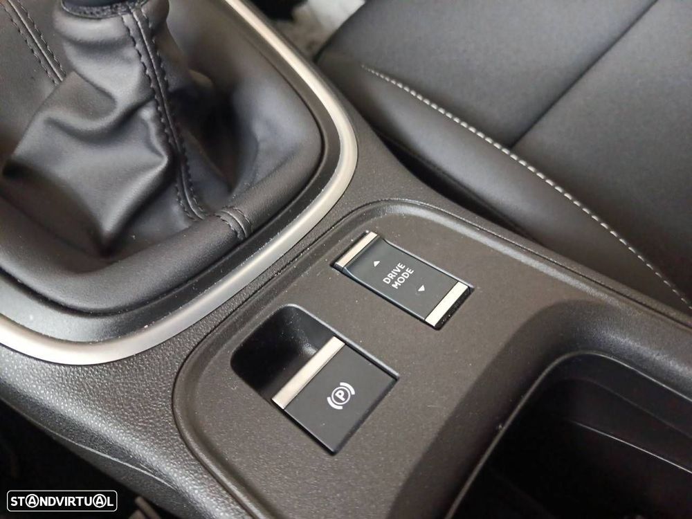 Jeep Avenger 1.2 GSE T3 Summit - 18