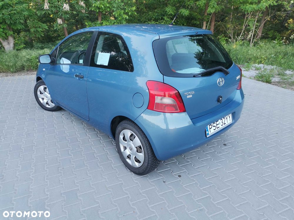 Toyota Yaris - 1