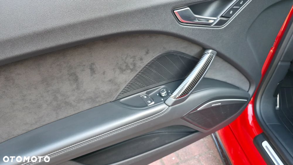 Audi TT RS Coupé quattro S tronic - 13