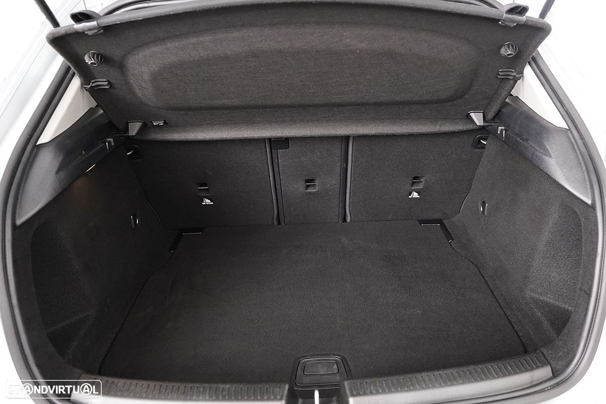 Mercedes-Benz A 200 Standard - 23