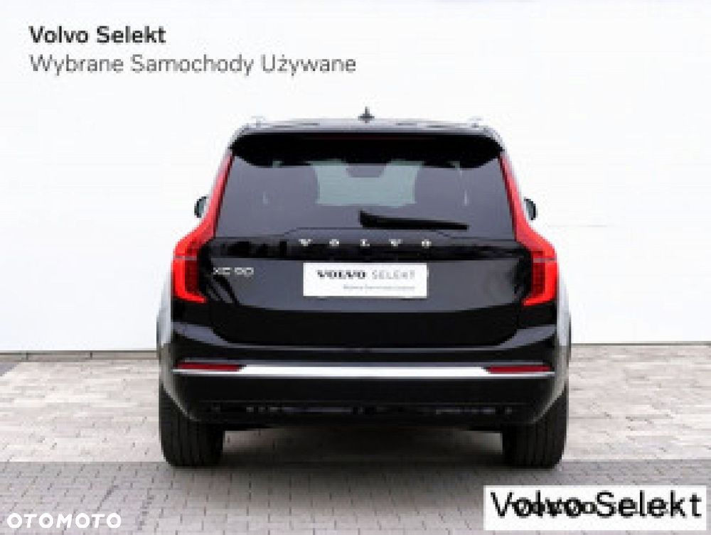 Volvo XC 90 - 9