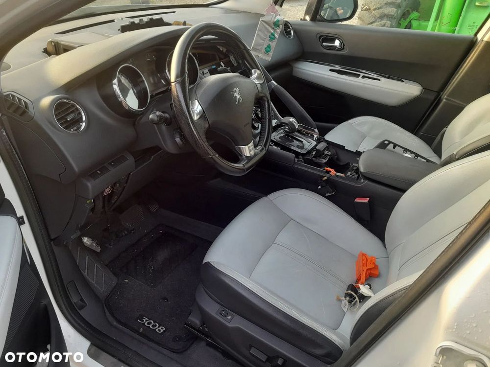 Peugeot 3008 Hybrid4 99g/91g - 9