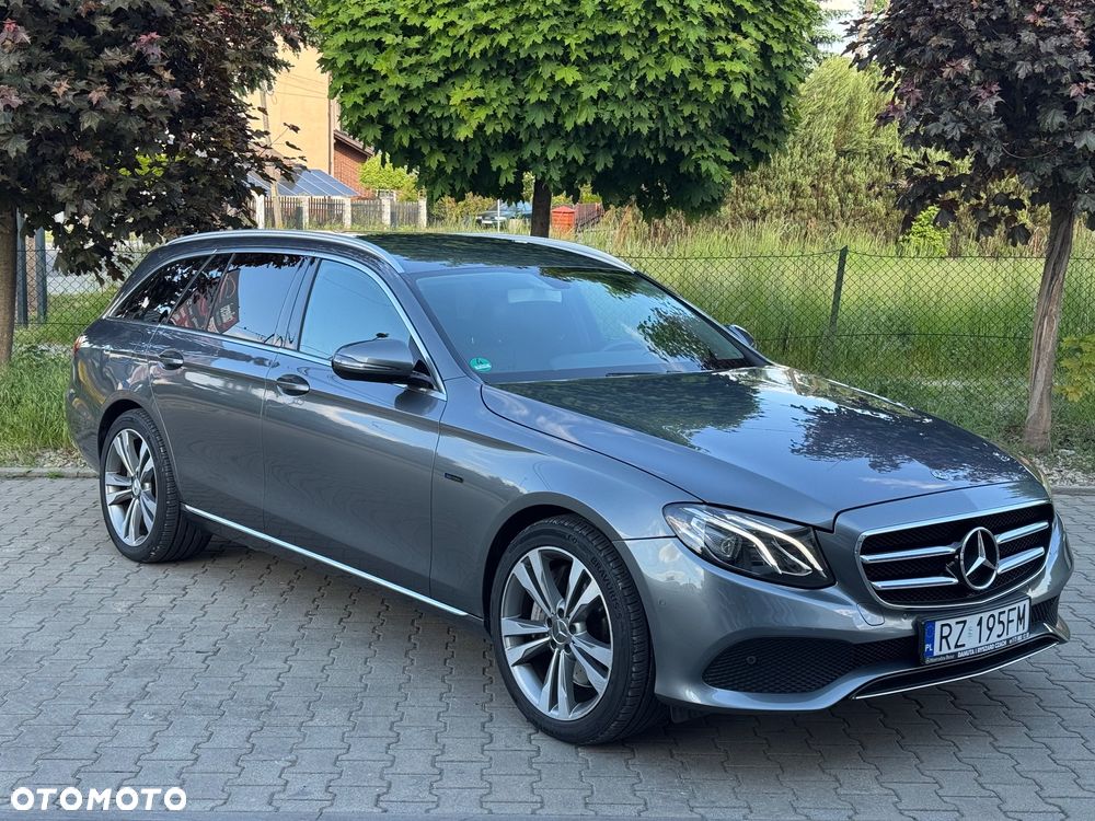 Mercedes-Benz Klasa E 300 de 9G-TRONIC Avantgarde