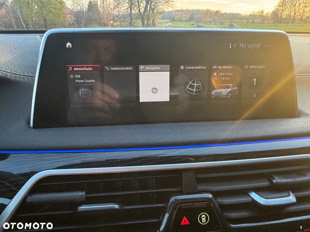 BMW Seria 7 740i - 12