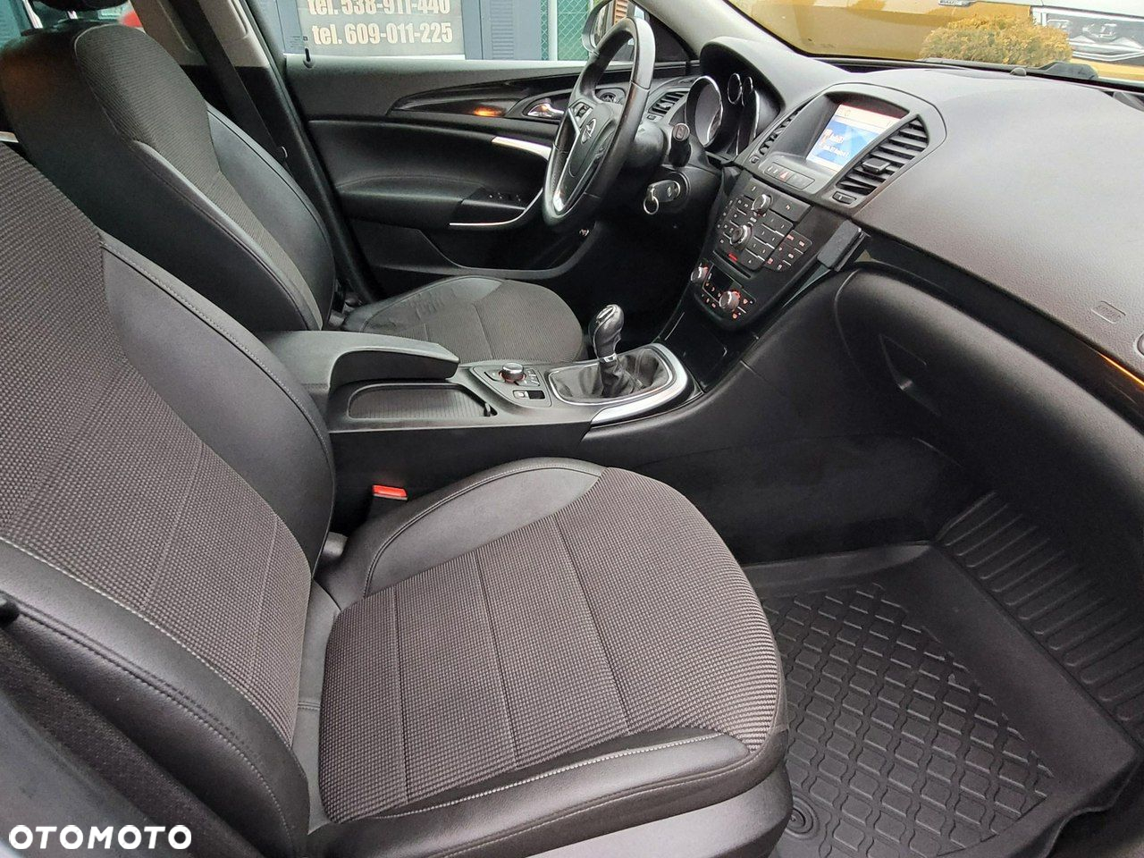 Opel Insignia - 12