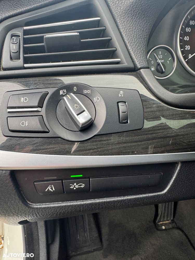 BMW Seria 5 530d Aut. Luxury Line - 8