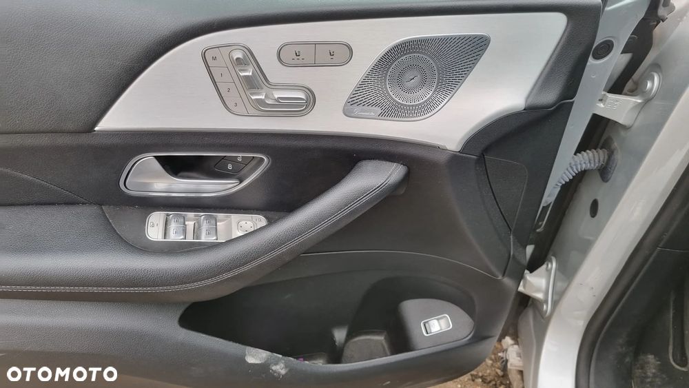 Mercedes-Benz GLE - 33