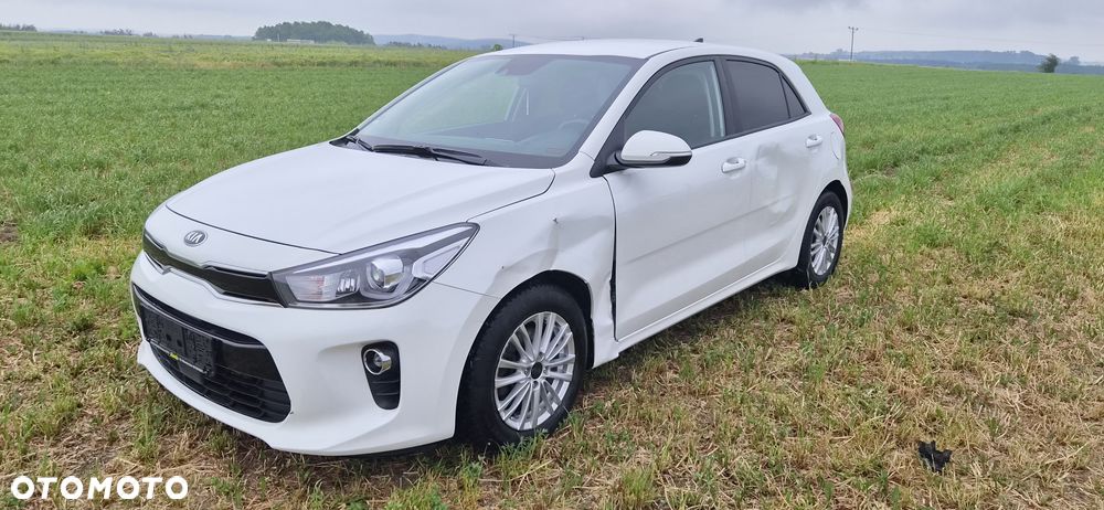 Kia Rio - 1