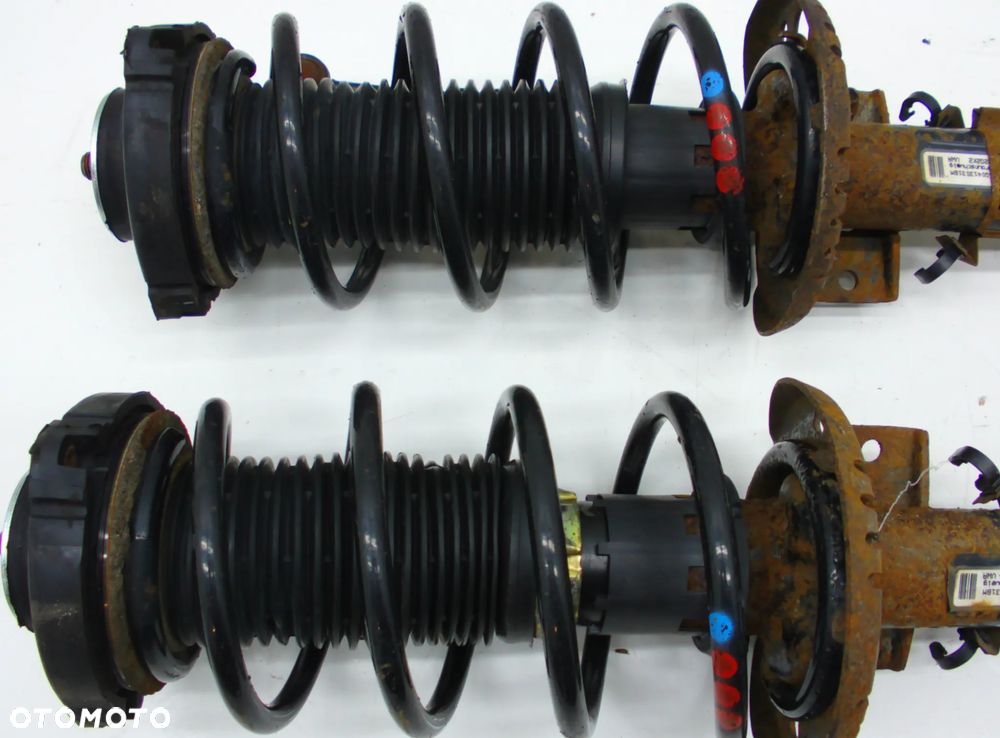 VW Polo 1.2  Amortyzator Przód lewy prawy - 5