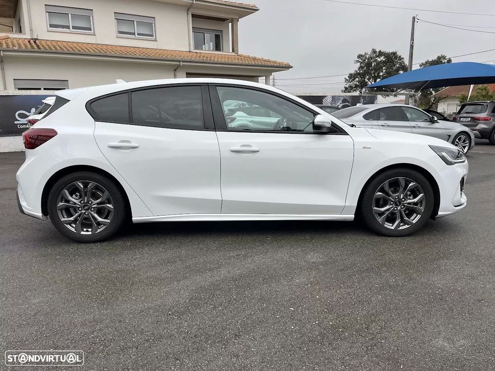 Ford Focus 1.0 EcoBoost MHEV ST-Line X Aut. - 4