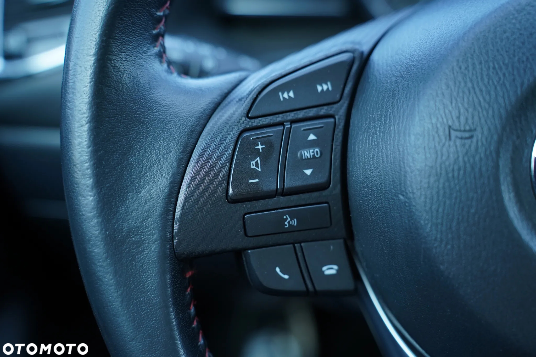 Mazda 3 SKYACTIV-G 120 Automatik Exclusive-Line - 37