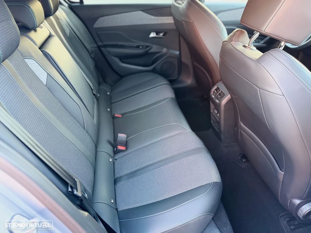 Peugeot 308 1.2 PureTech Allure Pack EAT8 - 11