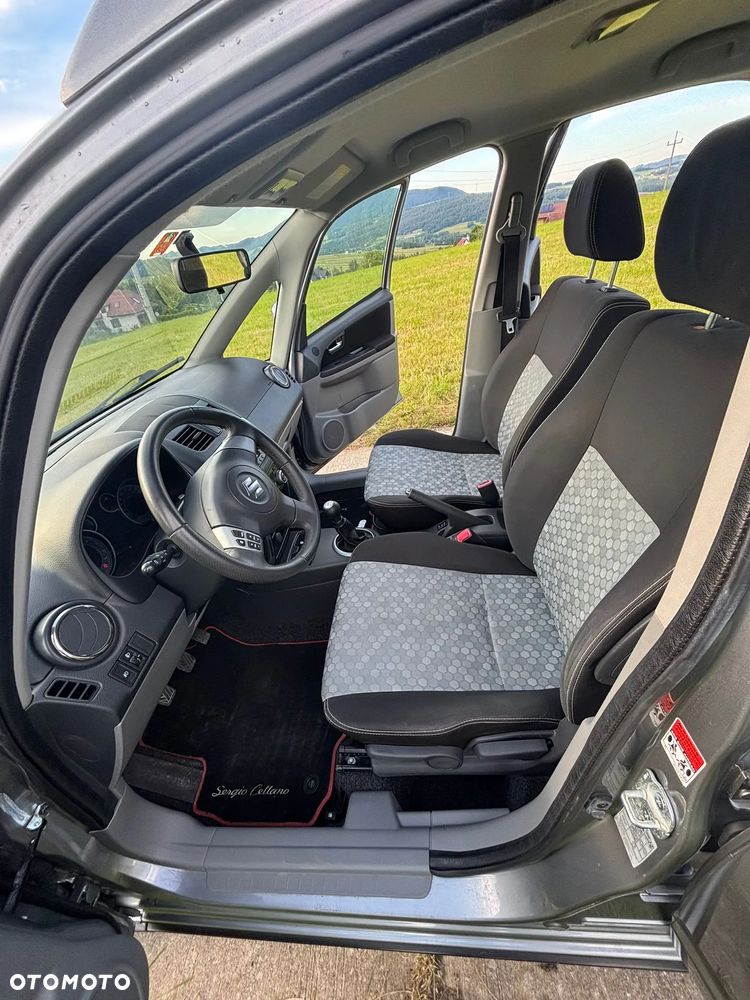 Suzuki SX4 1.6 Premium 4WD - 12