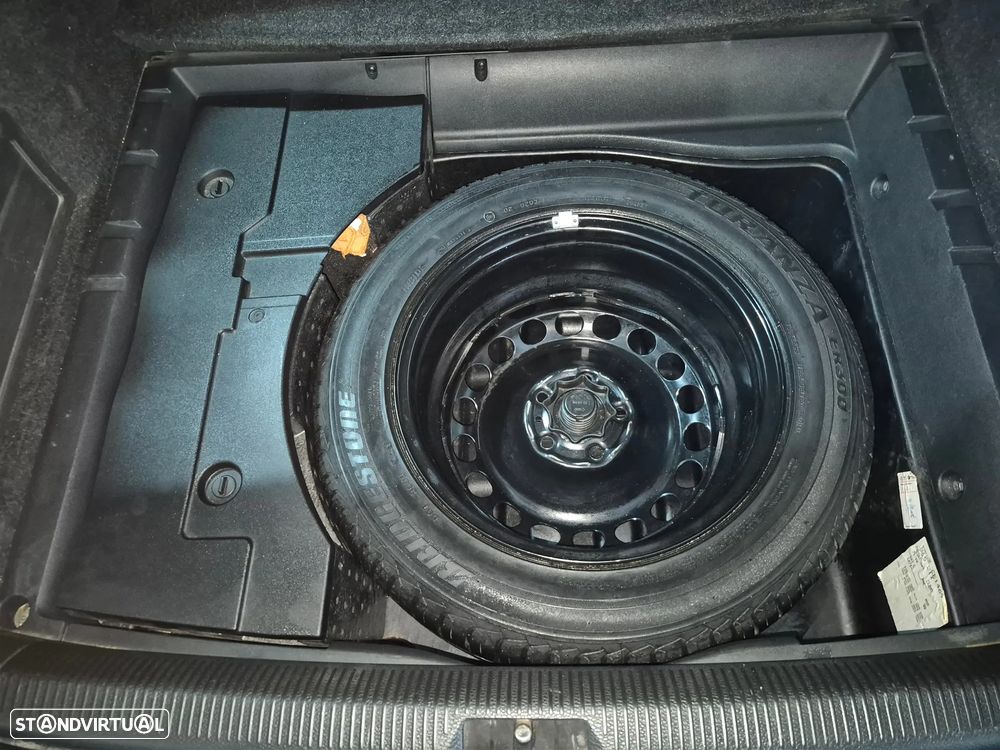 VW Passat Variant 1.6 TDI BlueMotion - 18
