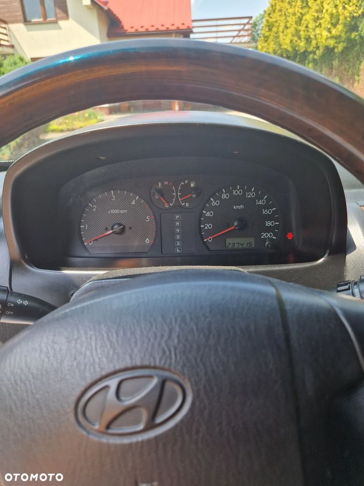 Hyundai Terracan - 19