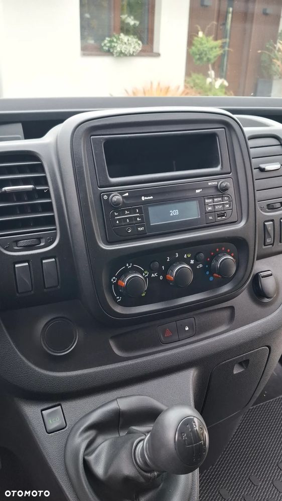 Renault Trafic - 16