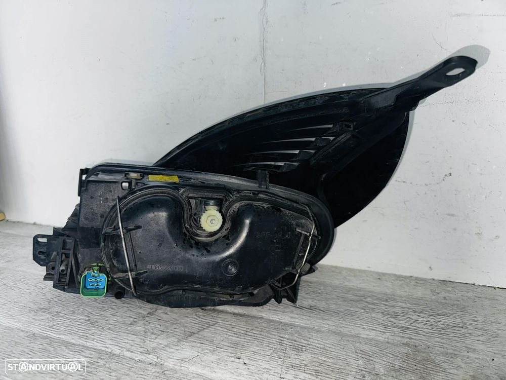 Farol Direito Ford Puma - 98/00 - 6