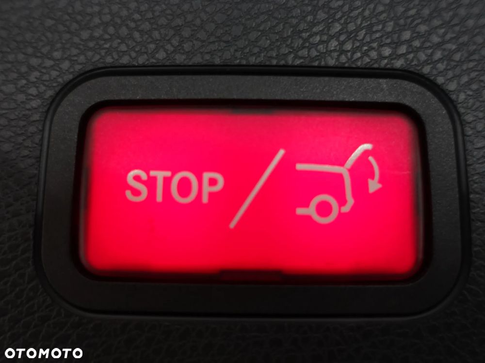 Mercedes-Benz Klasa E 220 d 9G-TRONIC - 22