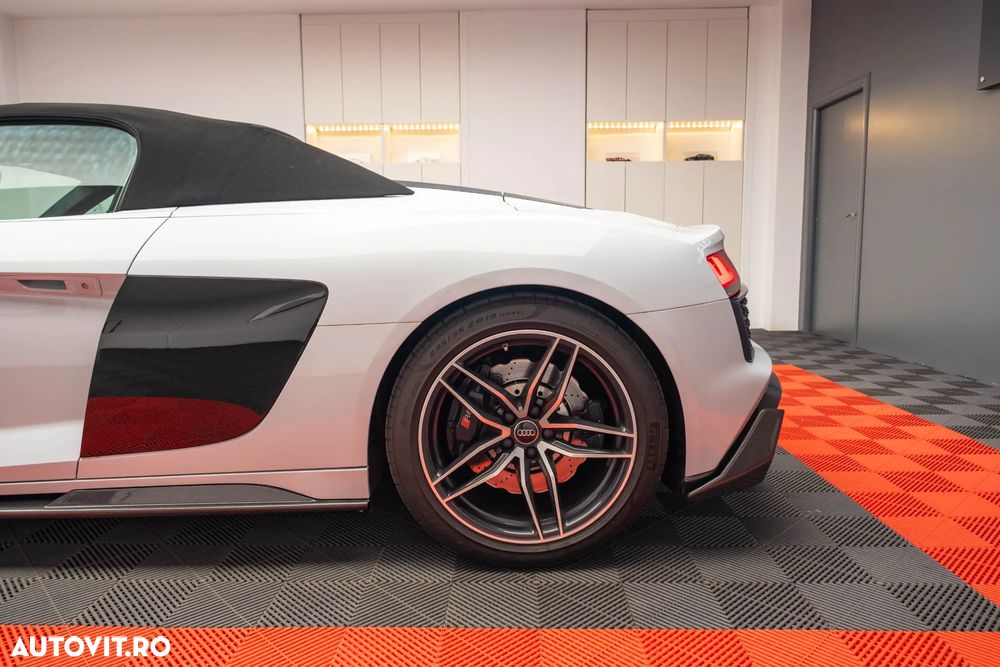 Audi R8 Spyder V10 5.2 FSI quattro S tronic - 13