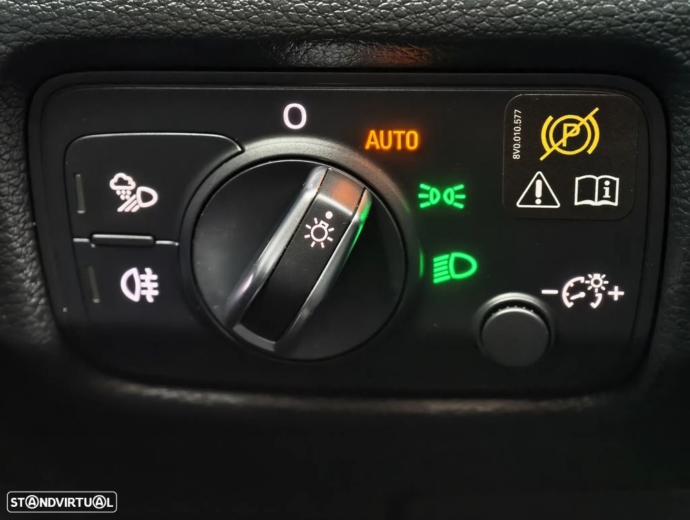 Audi A3 Limousine 1.6 TDI Sport - 19