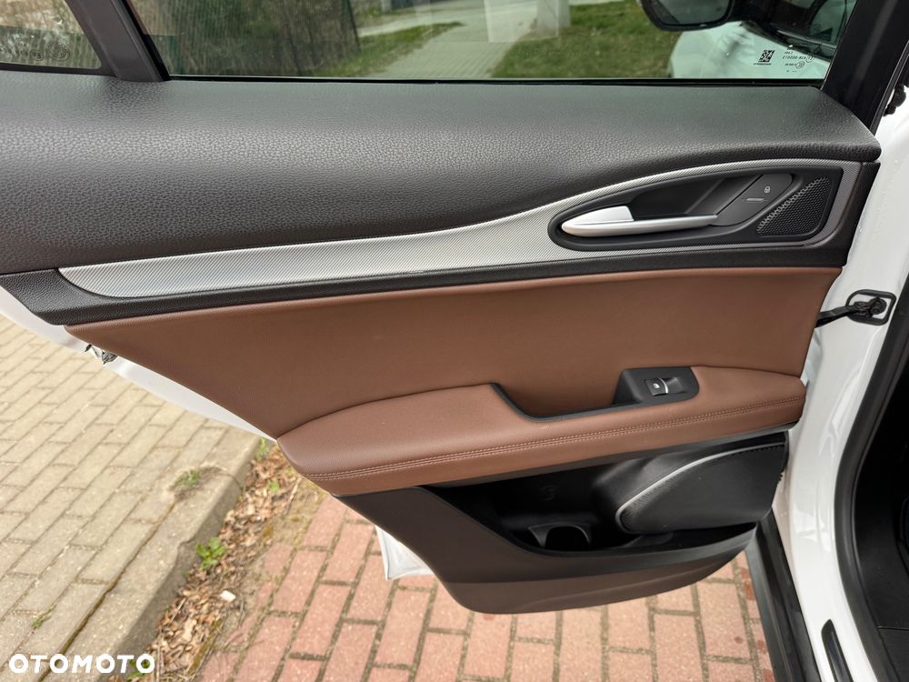 Alfa Romeo Stelvio 2.2 JTDM Executive Q4 - 20