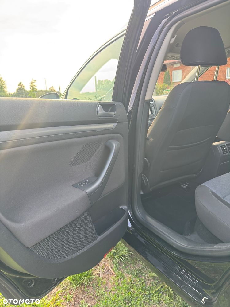 Volkswagen Golf - 12