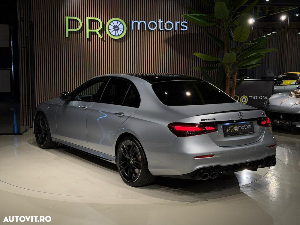 Mercedes-Benz E - 5