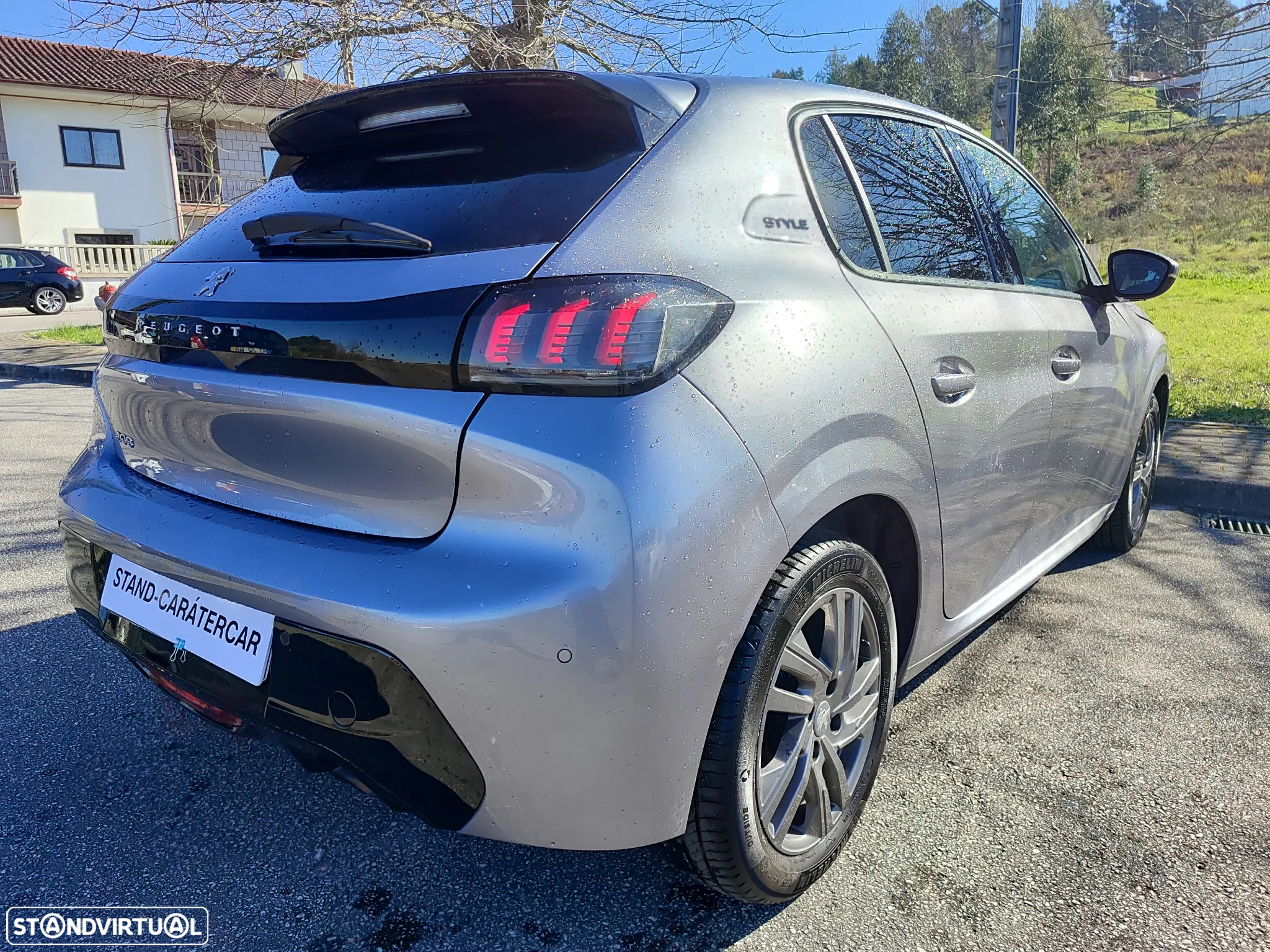 Peugeot 208 1.2 PureTech Active Pack - 3