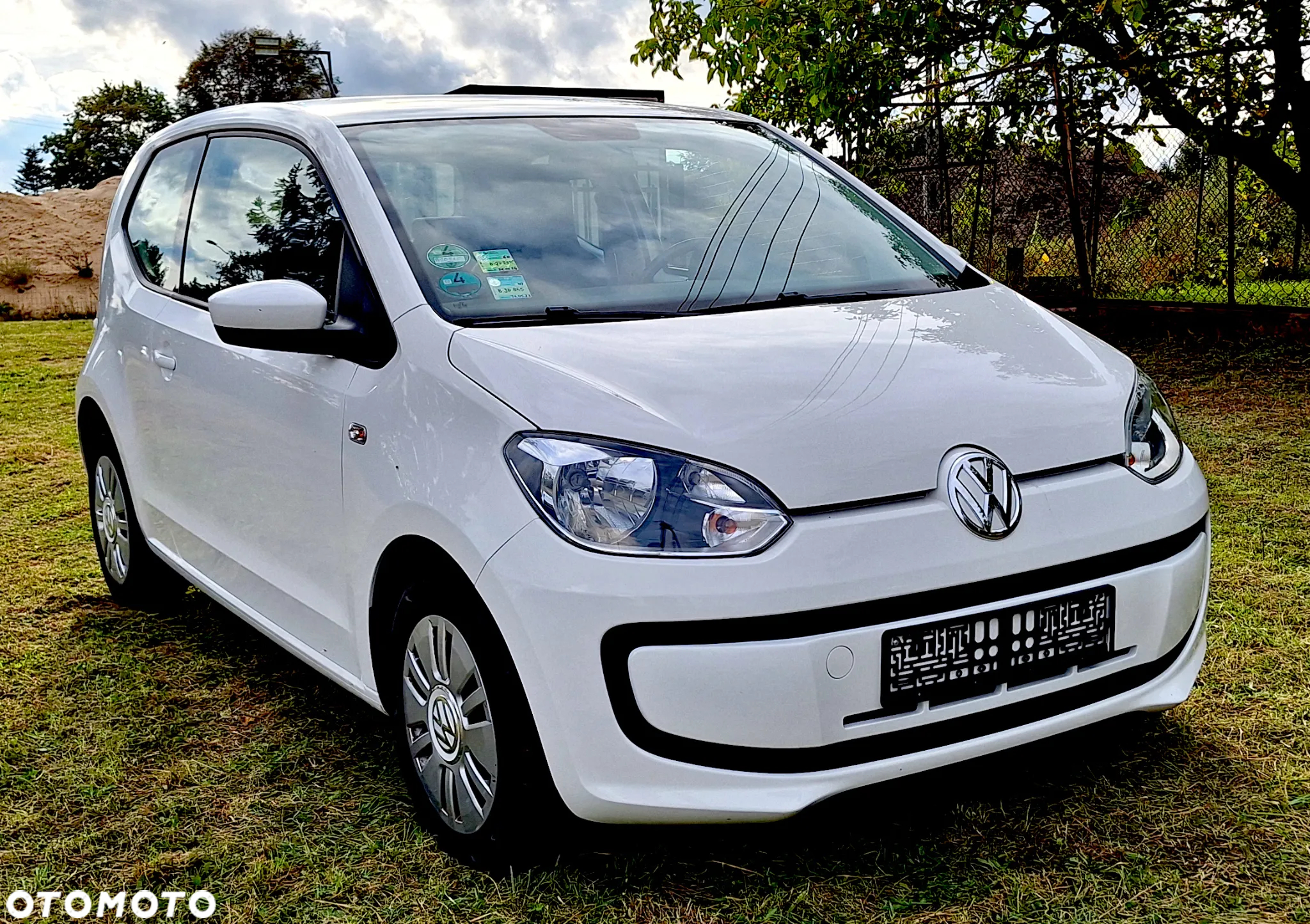 Volkswagen up! (BlueMotion Technology) move - 9
