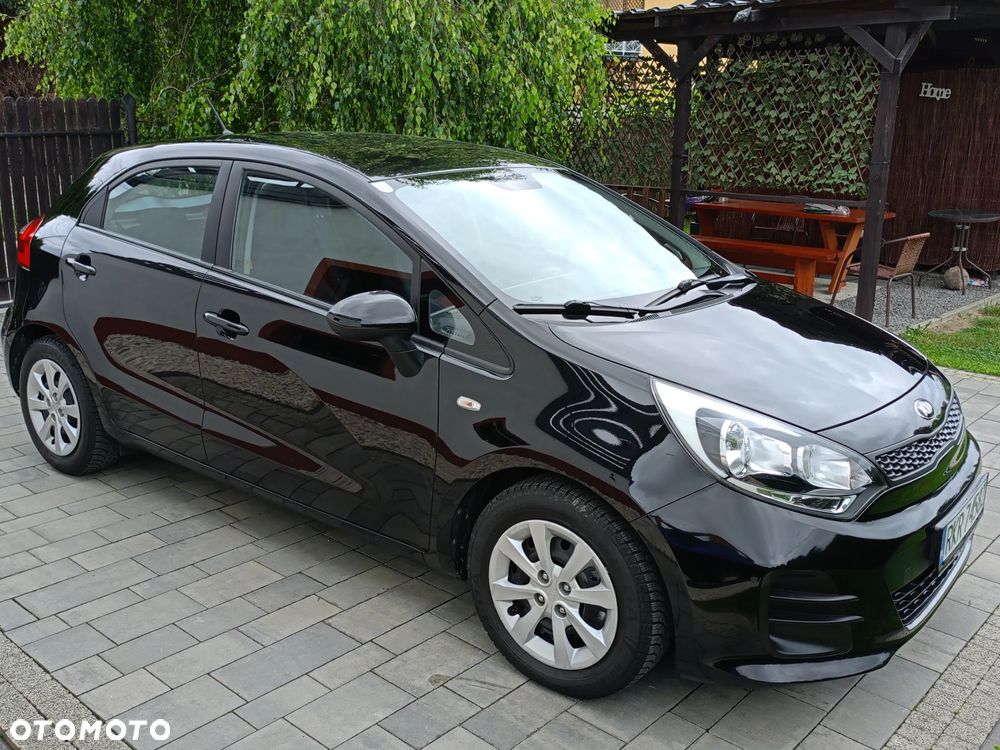 Kia Rio 1.2 Dream Team Edition - 8