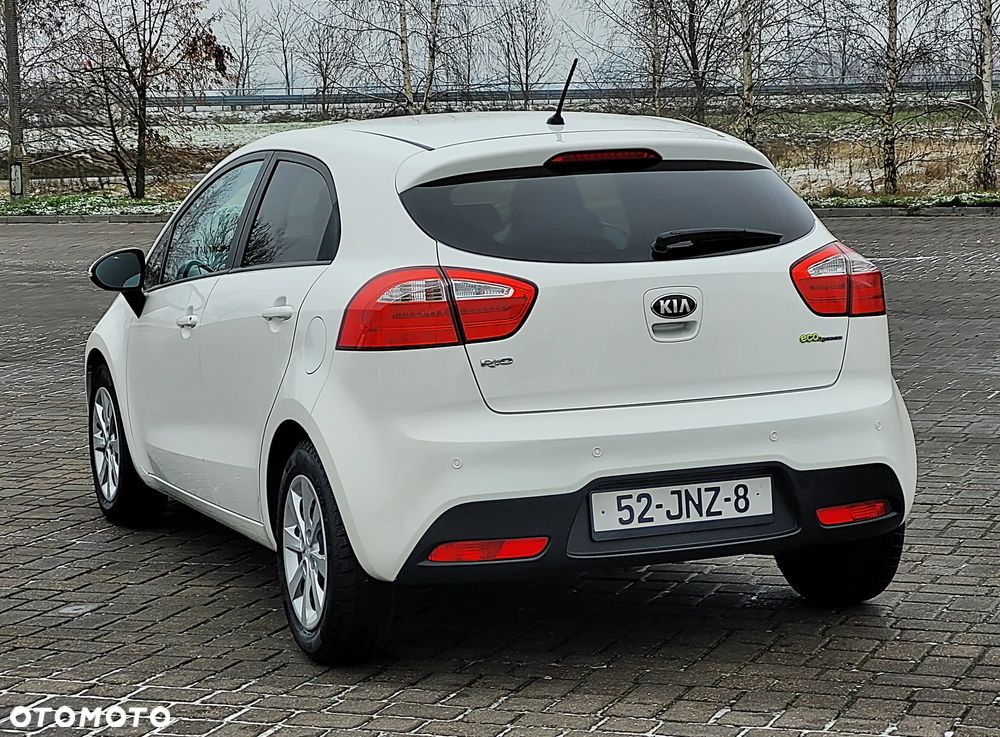 Kia Rio 1.2 Business Line - 12