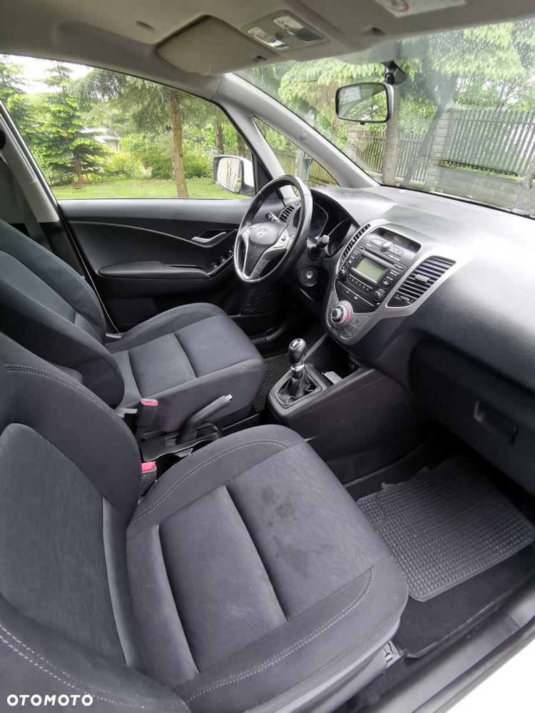 Kia Venga 1.4 CVVT Attract - 16