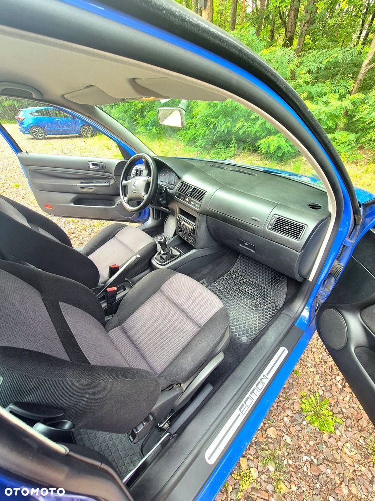 Volkswagen Golf - 12