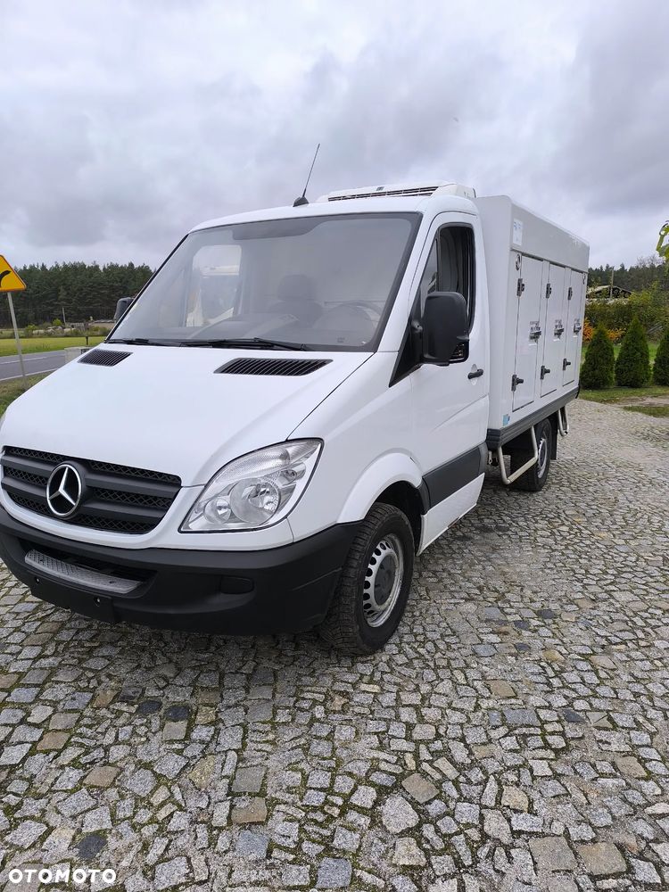 Mercedes-Benz Sprinter - 4
